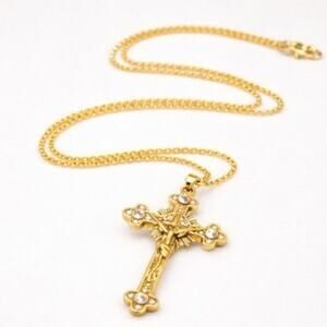18K Gold Plated Box Chain W/ Crucifix Cross Necklace CZ Jesus | Classic Cross